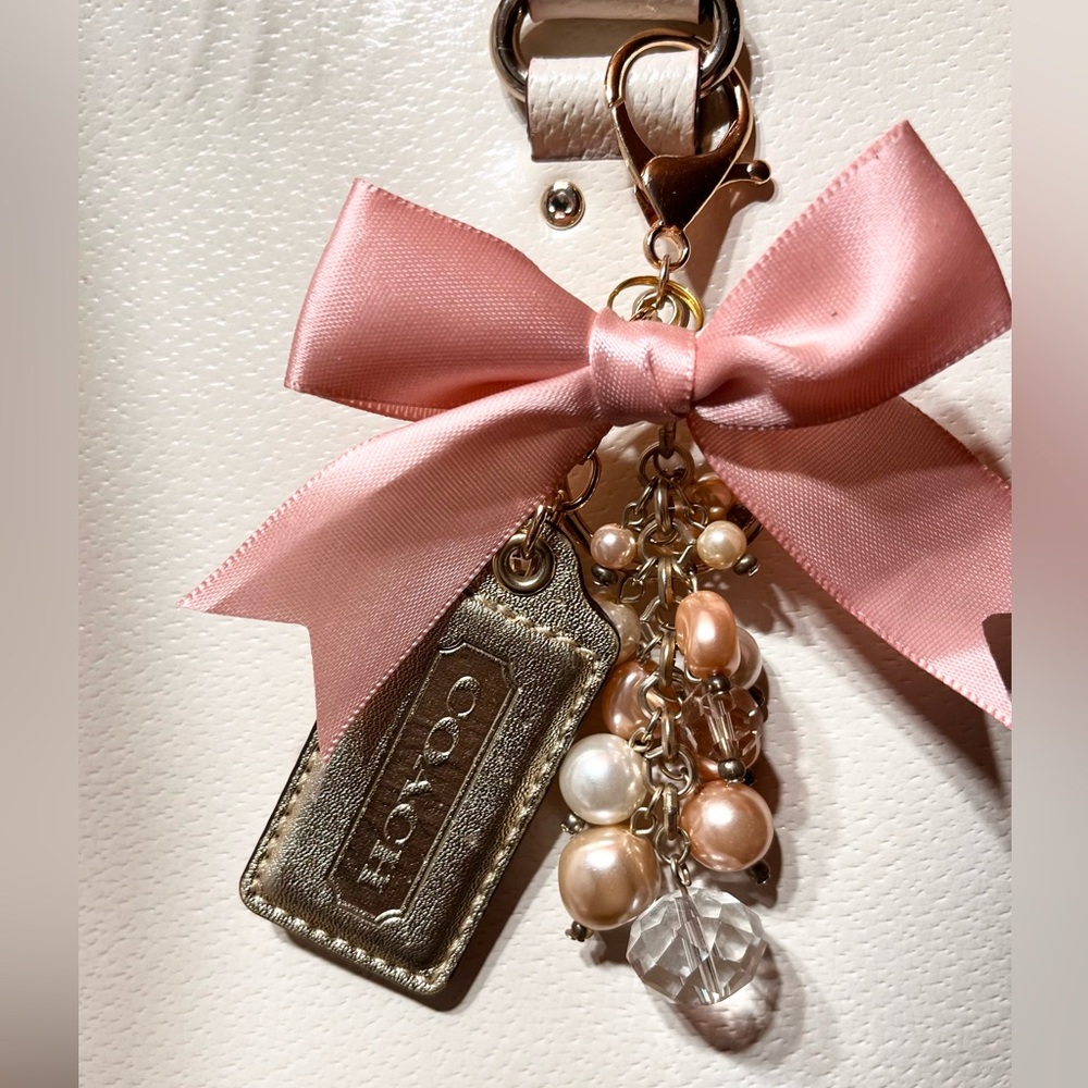 Coach Hangtag On Handmade Keychain Gold Leather